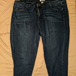 (1) pair blue jeans